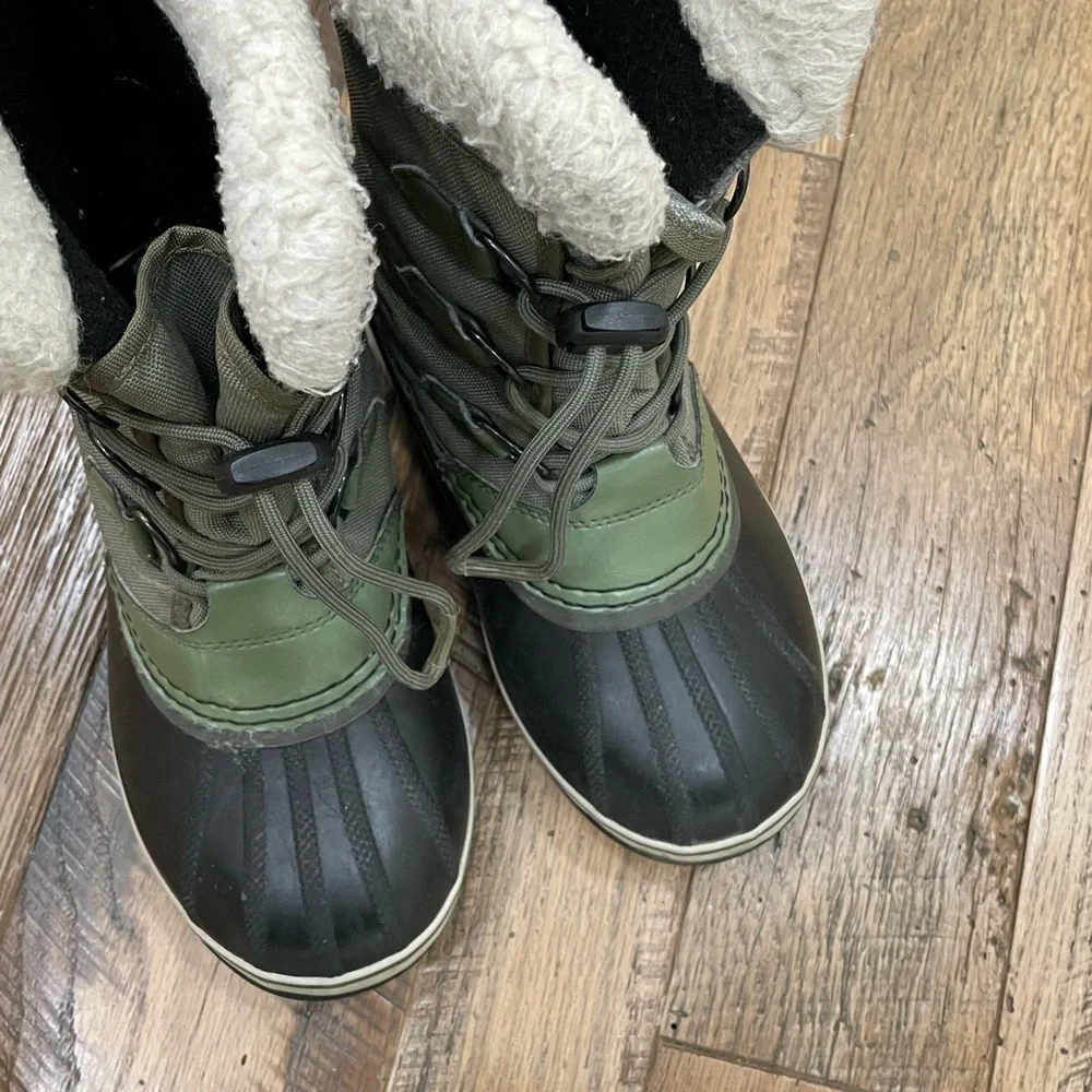 Sorel waterproof snow boots boy 3